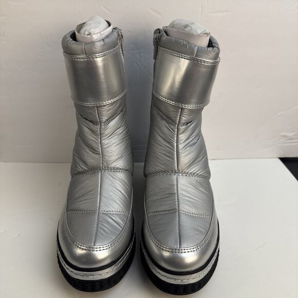 Calvin Klein Leonie Silver Winter Boots Women's Size 6 M Ankle NIB - Picture 4 of 10
